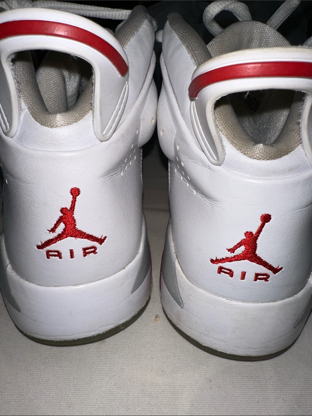Nike Kids White and Red High-Top Sneakers (Youth) Back To School - Picture 5 of 6